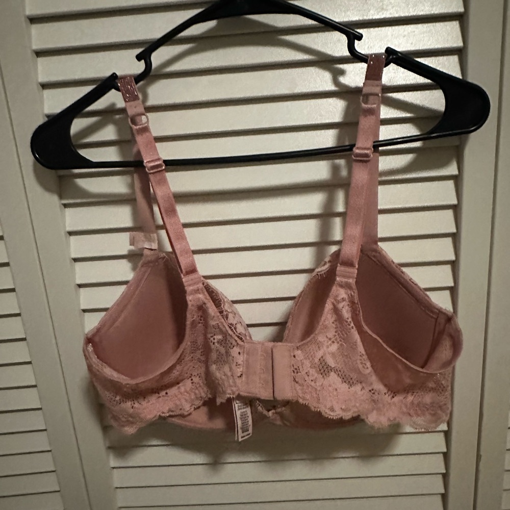 Victoria’s Secret Pink Shine Strap Lace Bra - Picture 2 of 8
